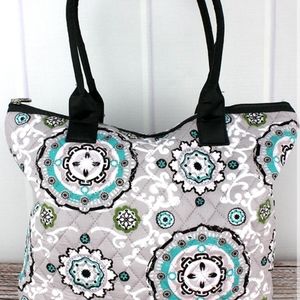 Garden View Quilted Shoulder Tote